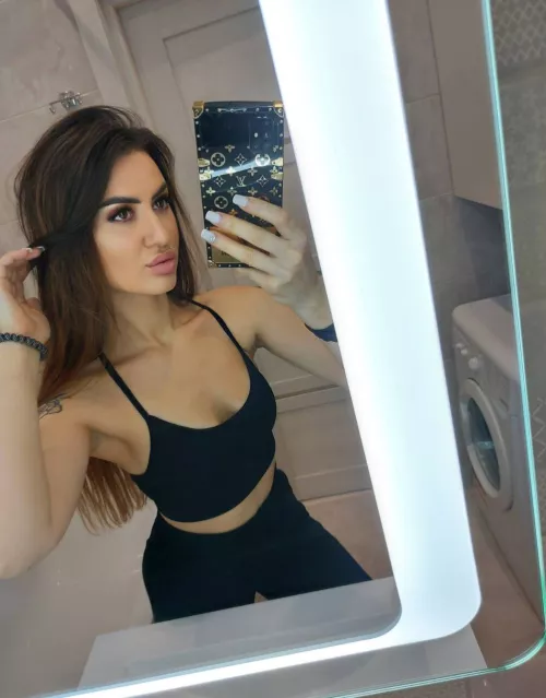 I love taking pictures in this mirror