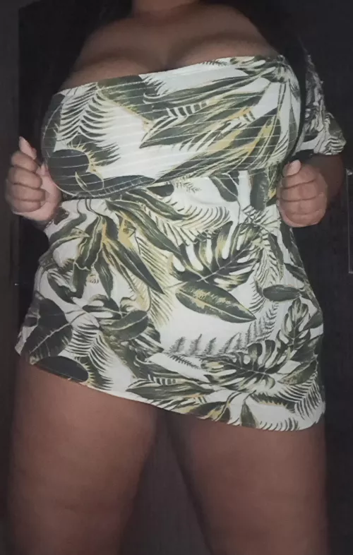 If you like thicc naughty latinas. Here I am papi