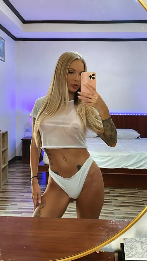 [img] i have a perfect tummy