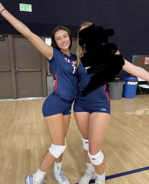 Irl volleyball chick IUTR