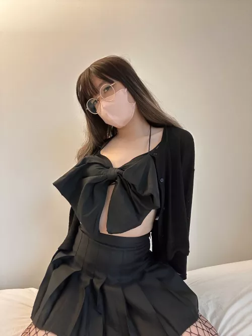 need a real man to undo this bow