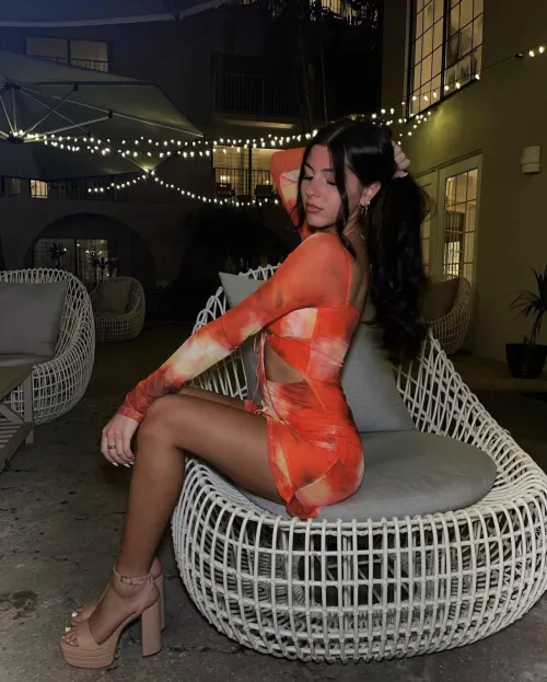 sittin’ pretty 🧡