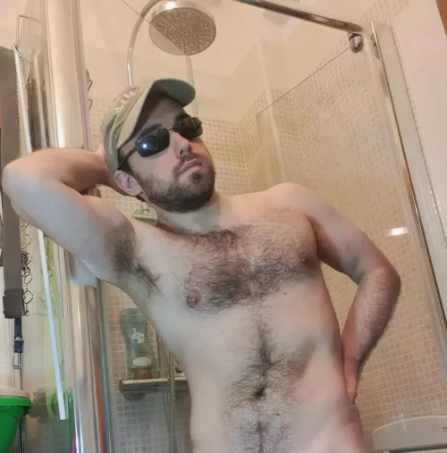 Sniff my armpits in shower?