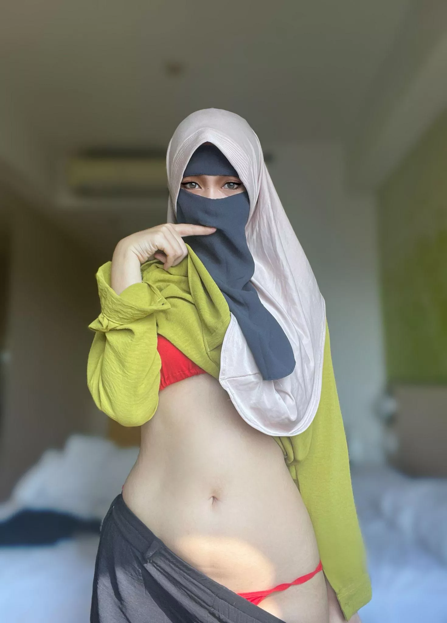 [TW] I prefer pulling and grabbing them.