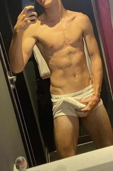 19 M Soccer Bro Horny AF🥵 18-24 Watch Me Cum💦 send fsce: jonasboi99
