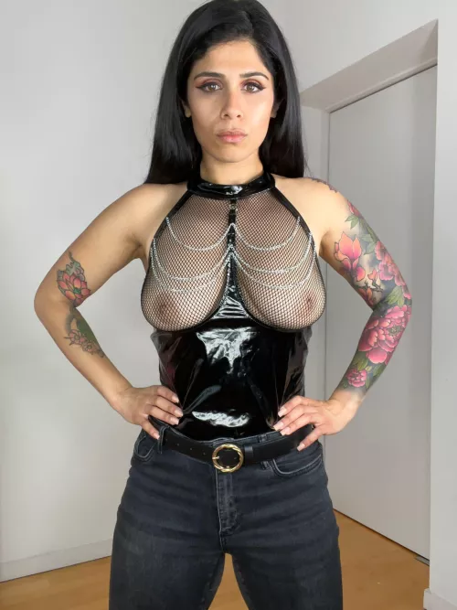 Arab tits blessing your timeline ;)