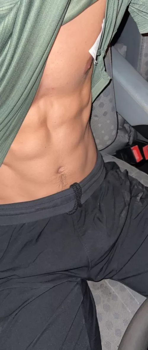 Fit Jocks, athletes, gym bros hmu 18-25 only (smooth+) — ryan_core00