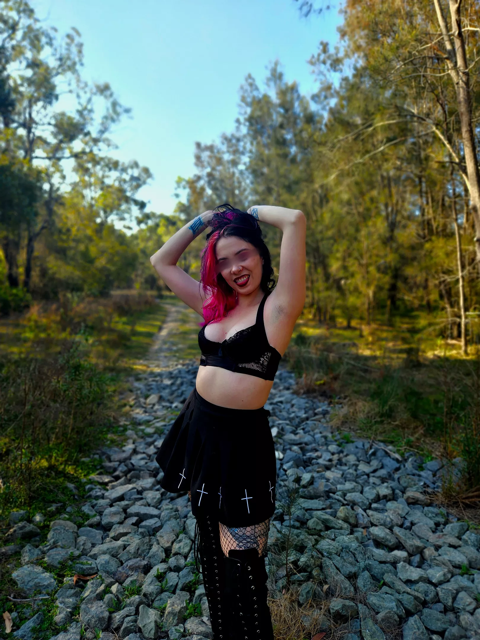 How was your weekend? I had adventures in the forest 🍃