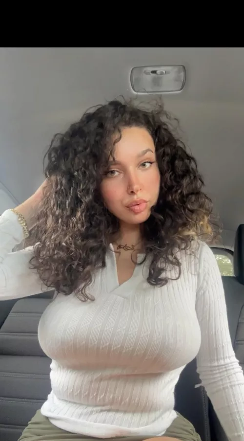 I can’t hide my Mediterranean roots 😘