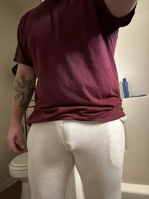 Since y’all love my bulge, here is me in super thin pajamas