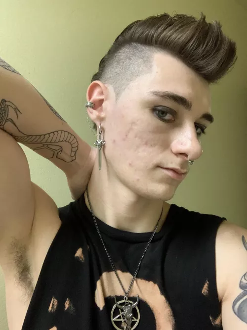 Sniff my goth boy pits
