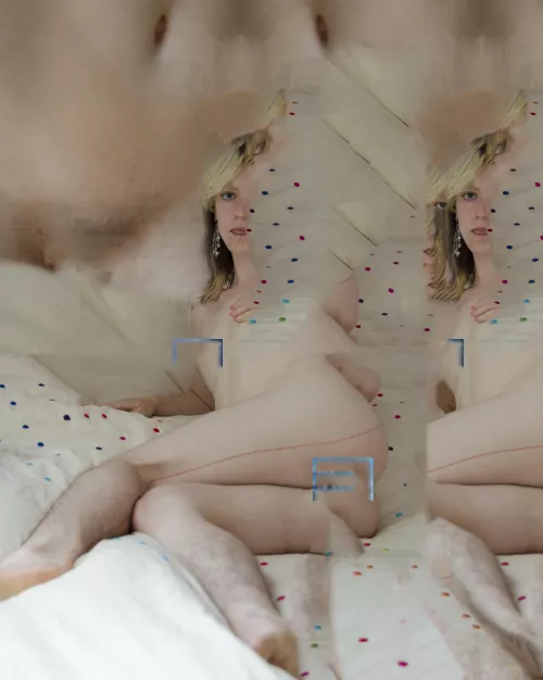 Trying things on photoshop✨