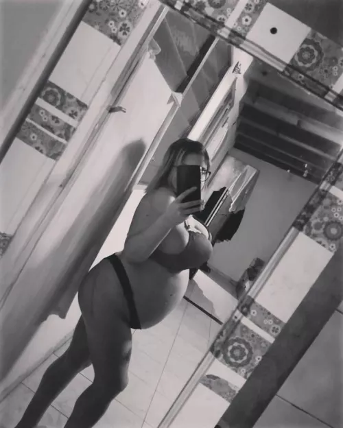 what do you say love? how do i look pregnant