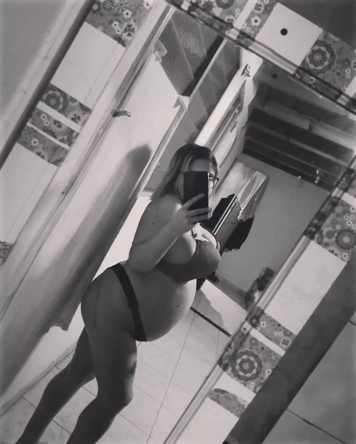 what do you say love? how do i look pregnant