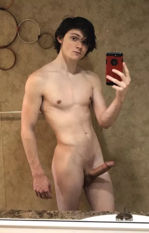 Who wants to shower? 🤓