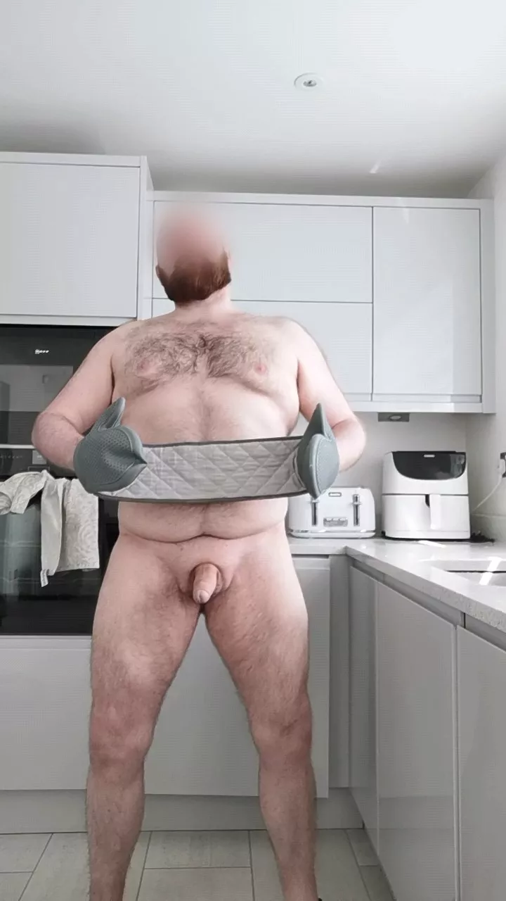 Your buns need a good spanking and I'll make you a cream pie