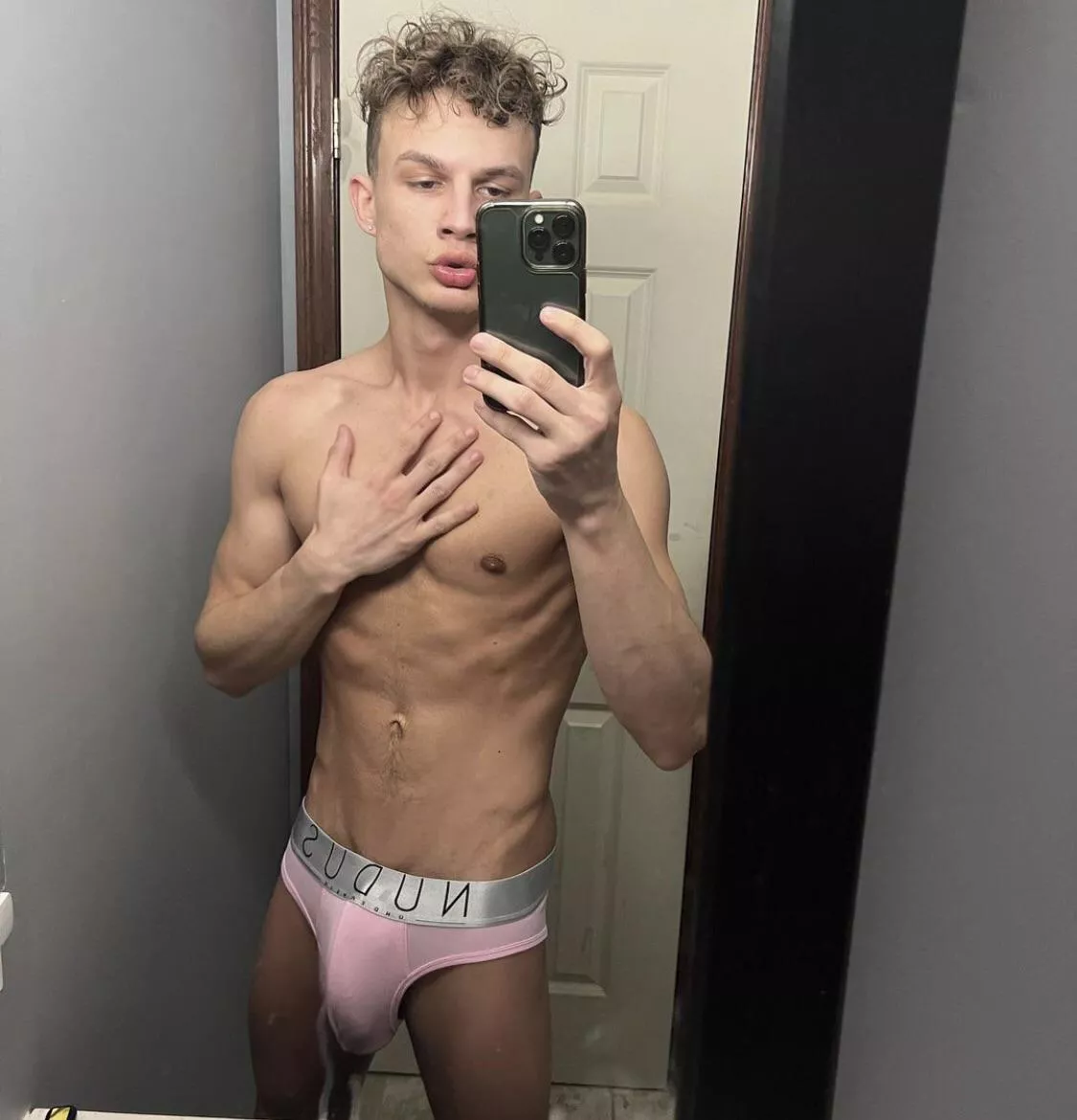 (18) hi I’m new here