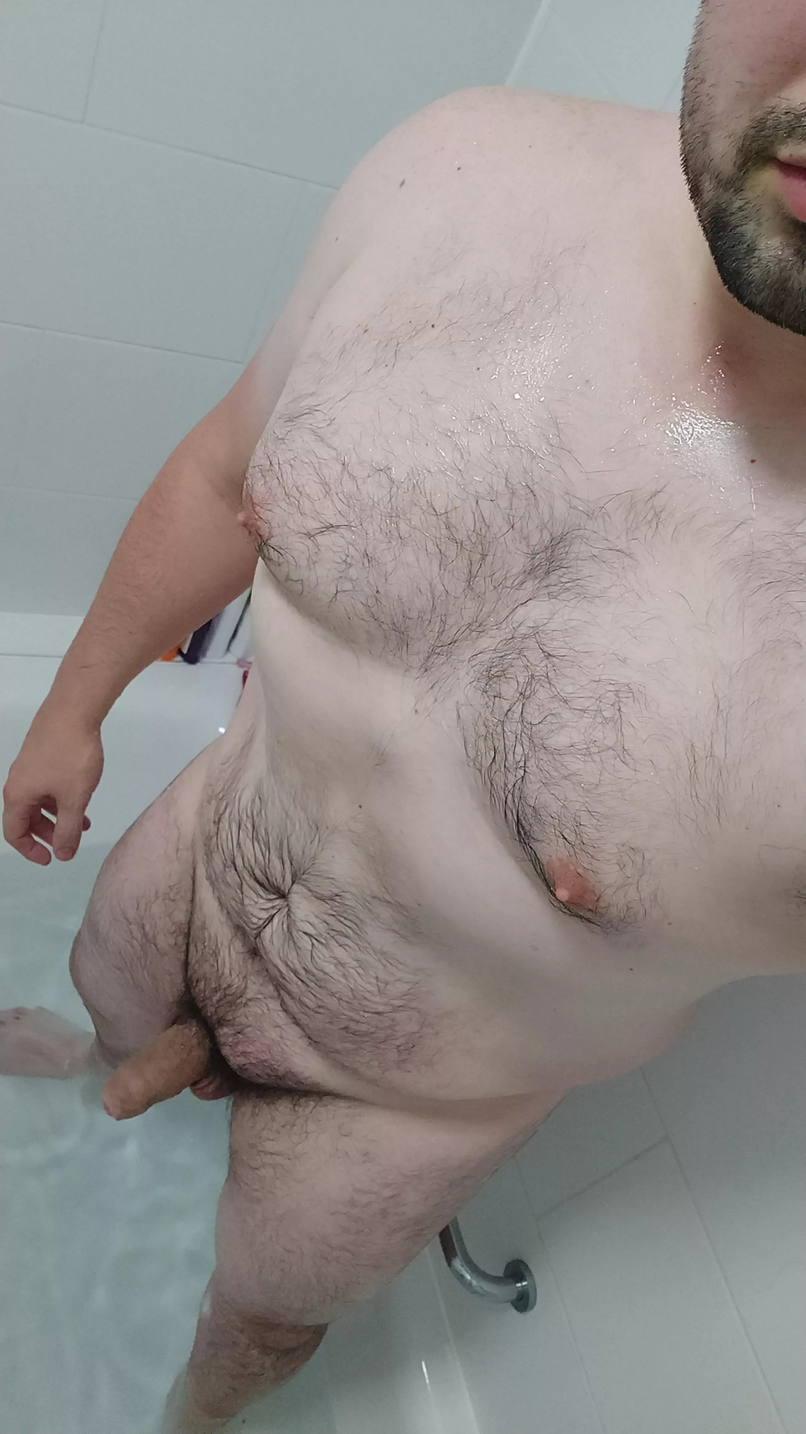 31m - Hope I fit in here... Please ignore the farmers tan 🤦🏻