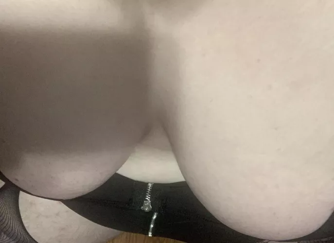 Do I have nice cleavage?