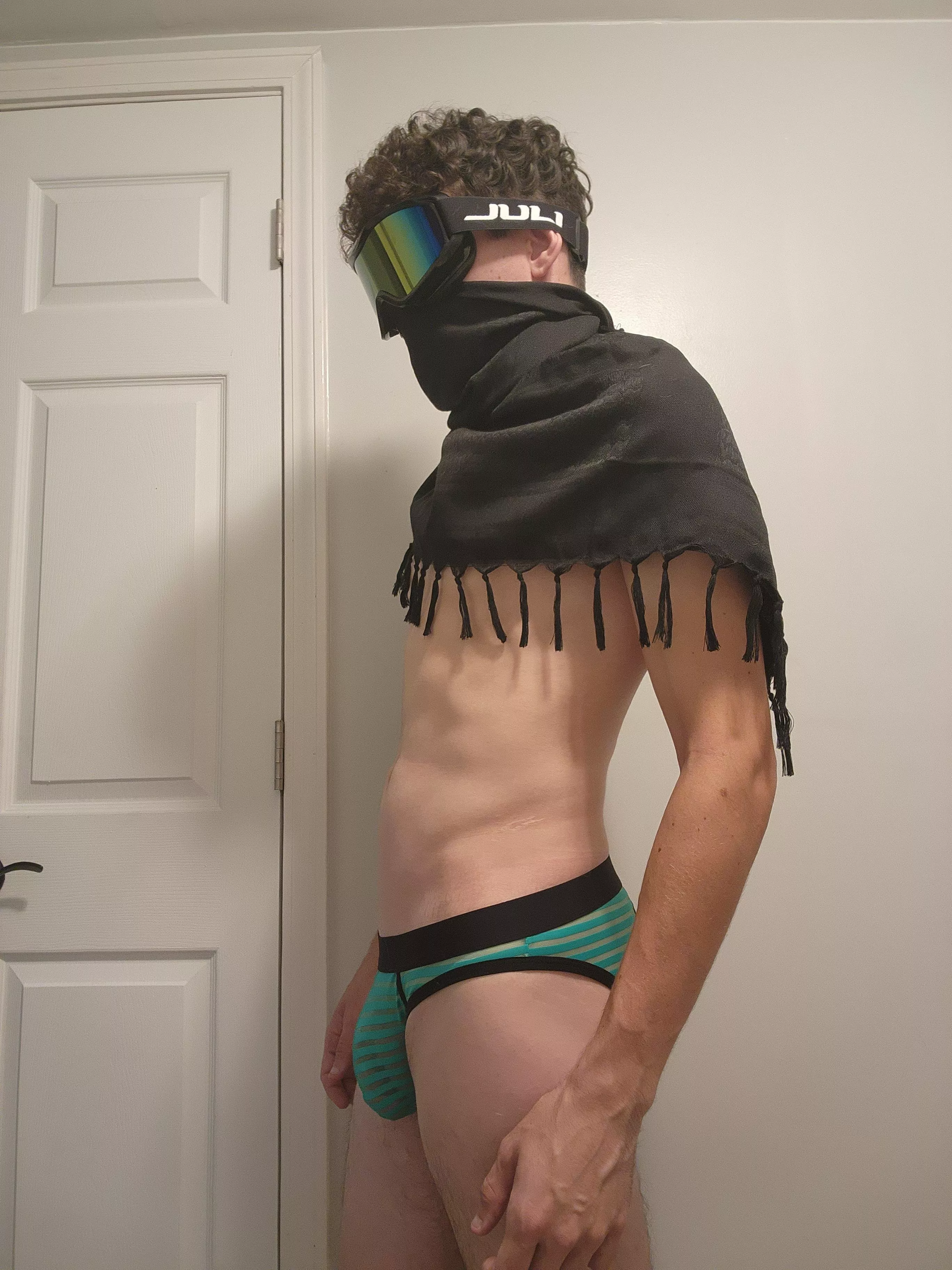 Feel like I'm in an apocalypse or something.. you tagging along? 😈