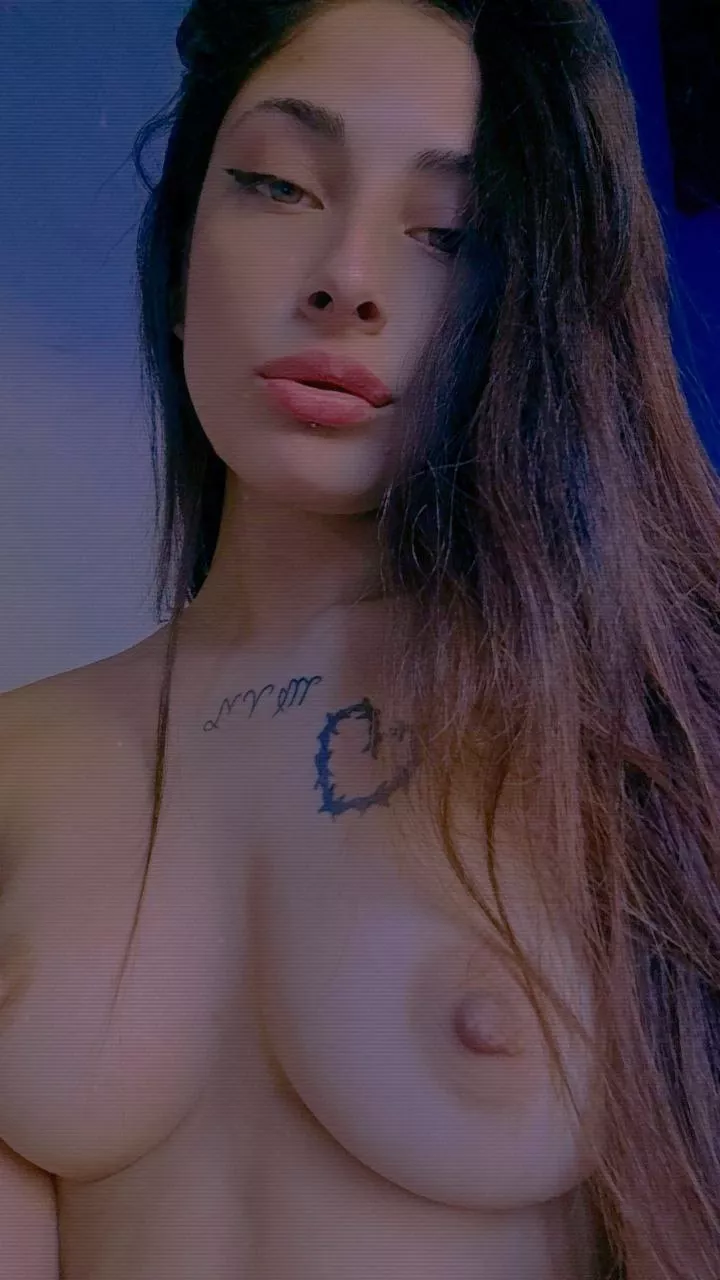 hi babe, do you want to see me in action?