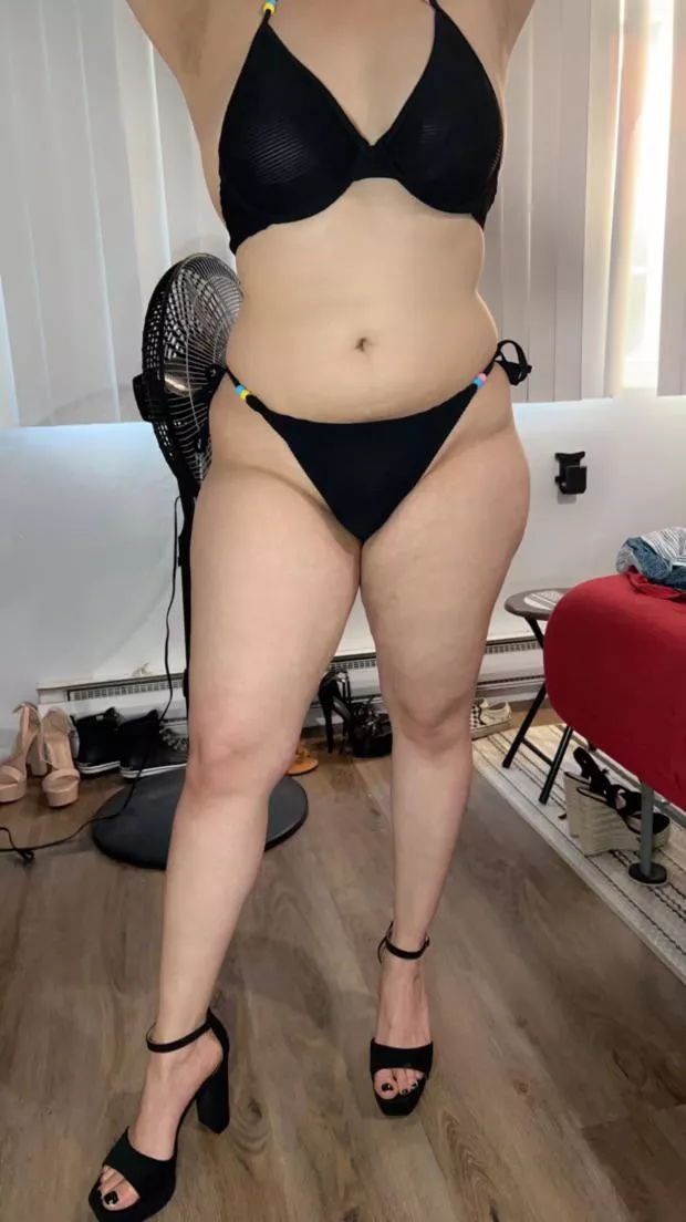 It’s getting colder here. I don’t wanna put my bikini away yet :(