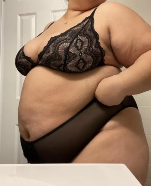 it’s starting to get chilly outside, I’ll keep you warm