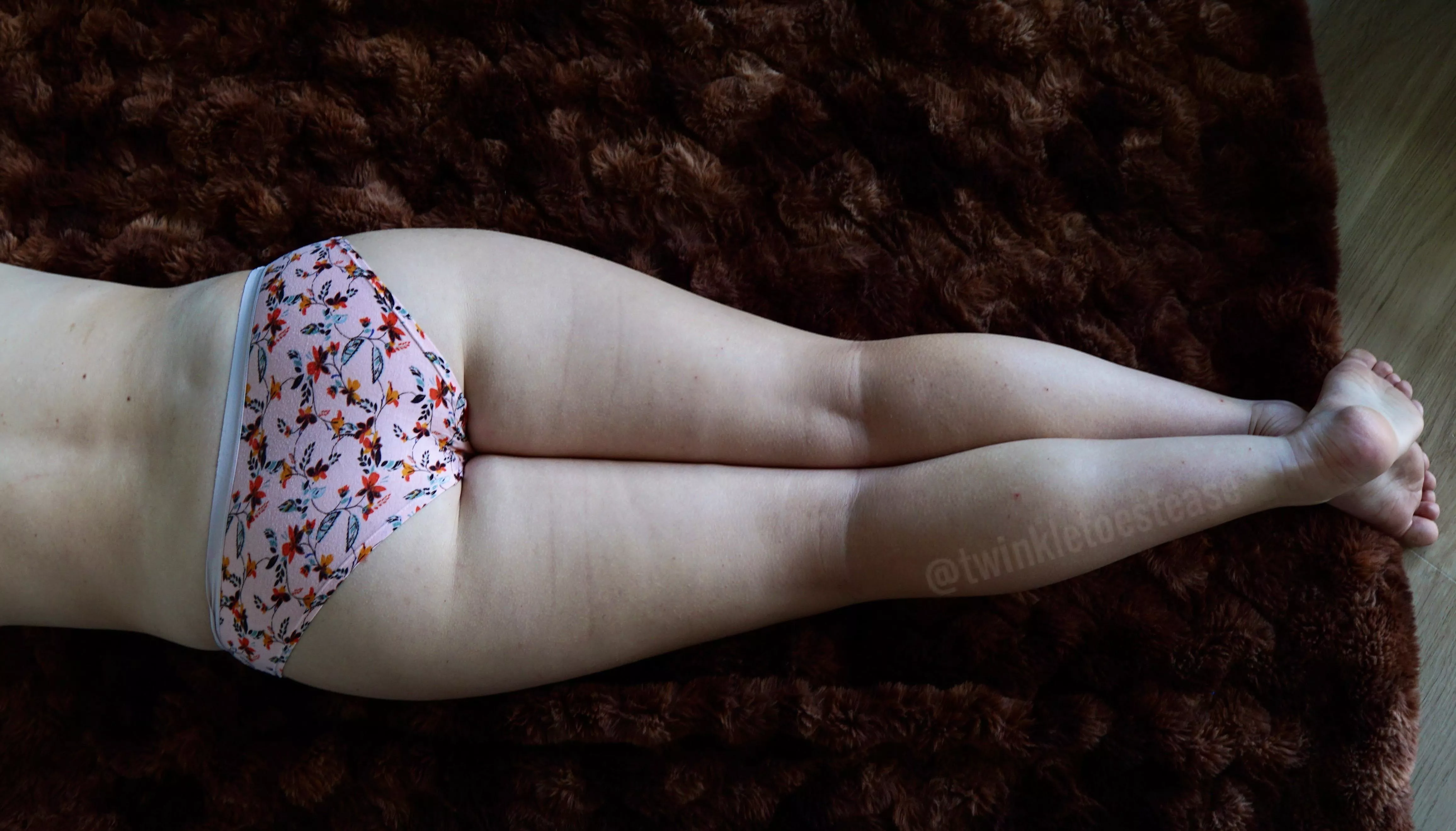 just me relaxing in my pink floral full backs.