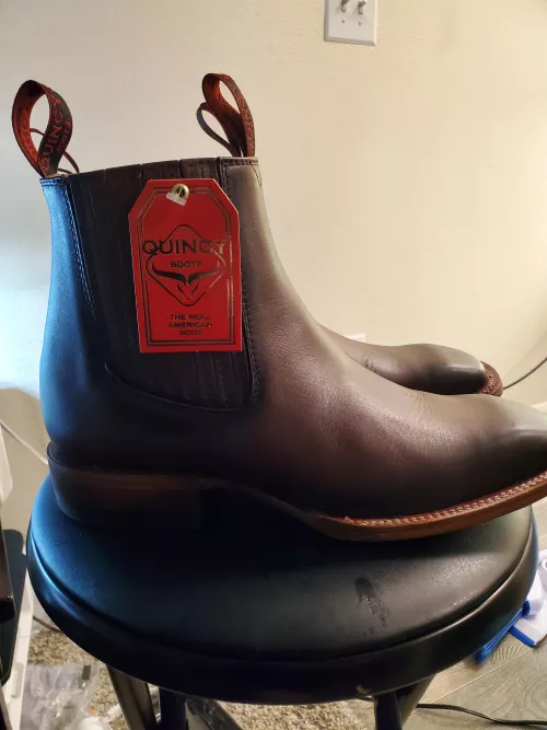 One boot fits different than the other