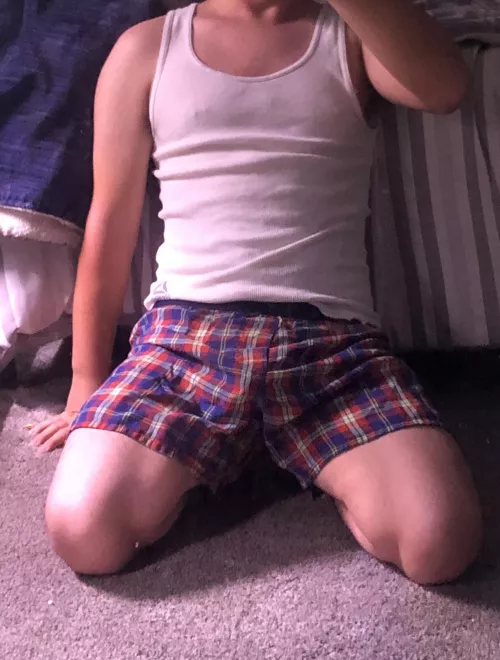 Stole a pair of my uncles musky boxers 😈