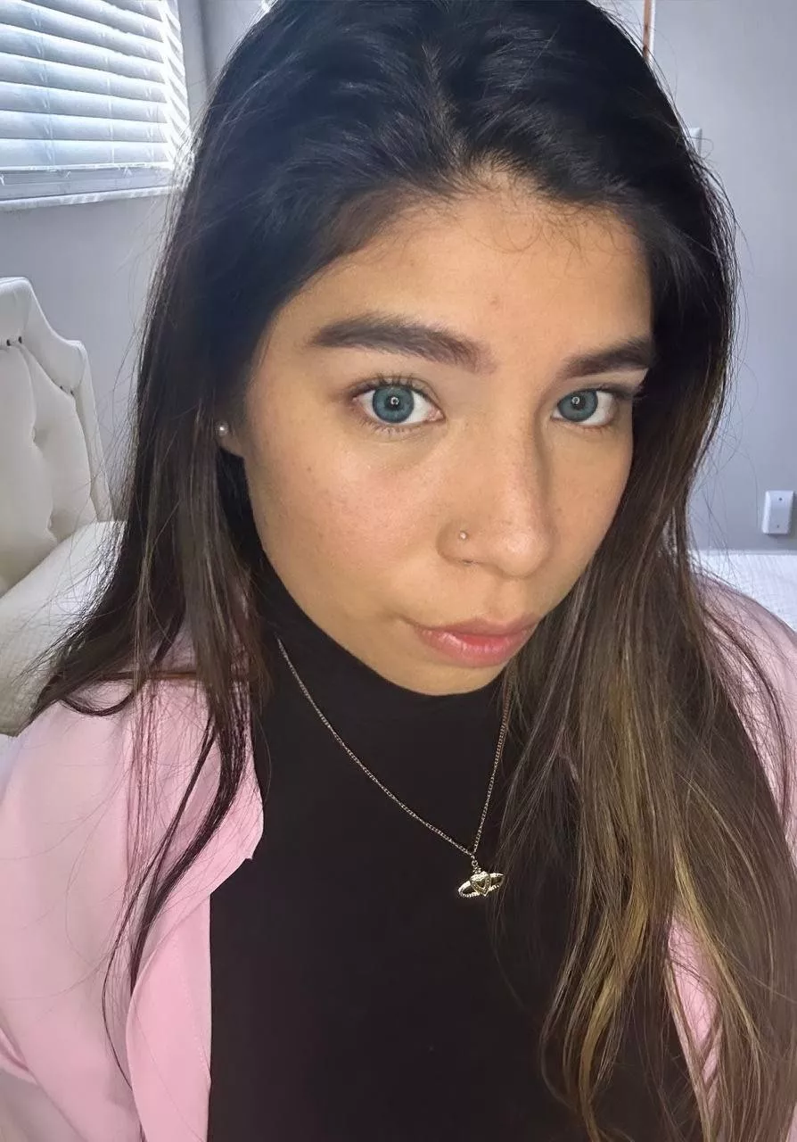 Thing I would do in that college room! [f19]