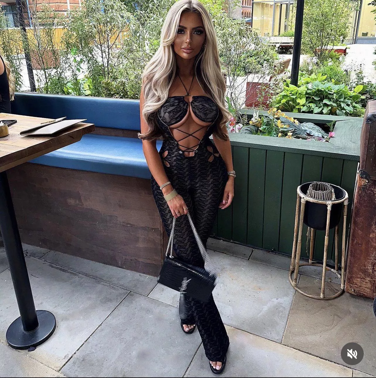 This outfit is insane