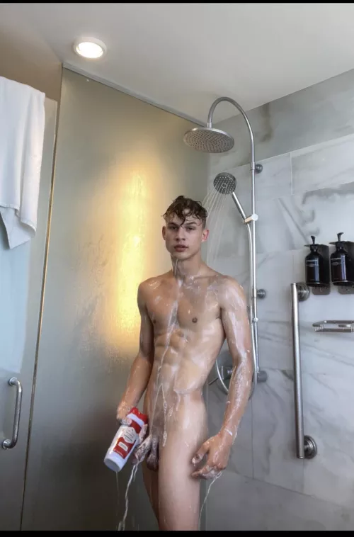 (18) hi Iām new here, what your snap