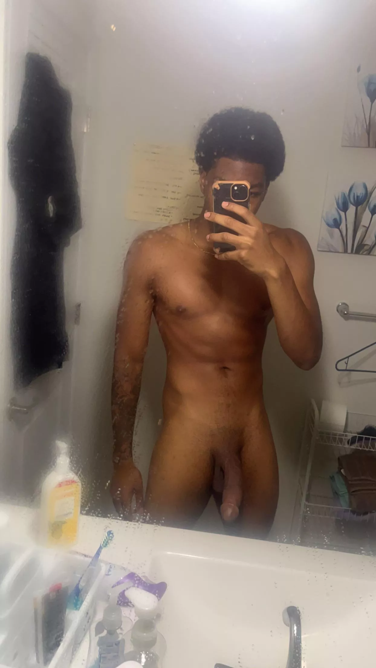 21 M Virginia 757 area looking to gain more expirence in the lifestyle as bull
