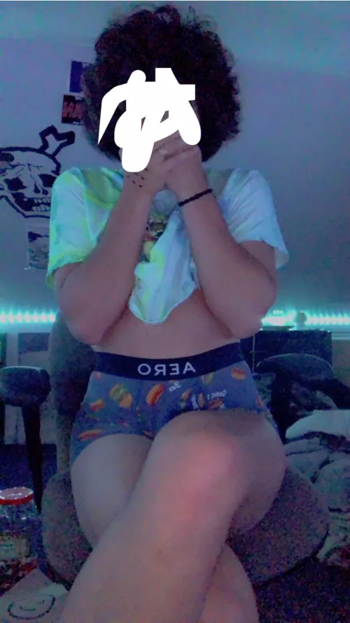 am i a big thighed boy?