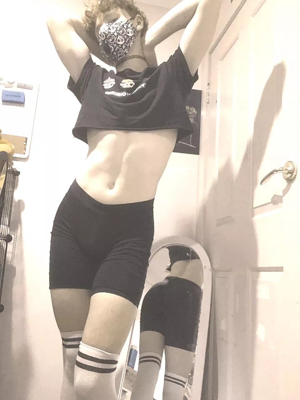 Do I look good; ps I need male validation 🥰