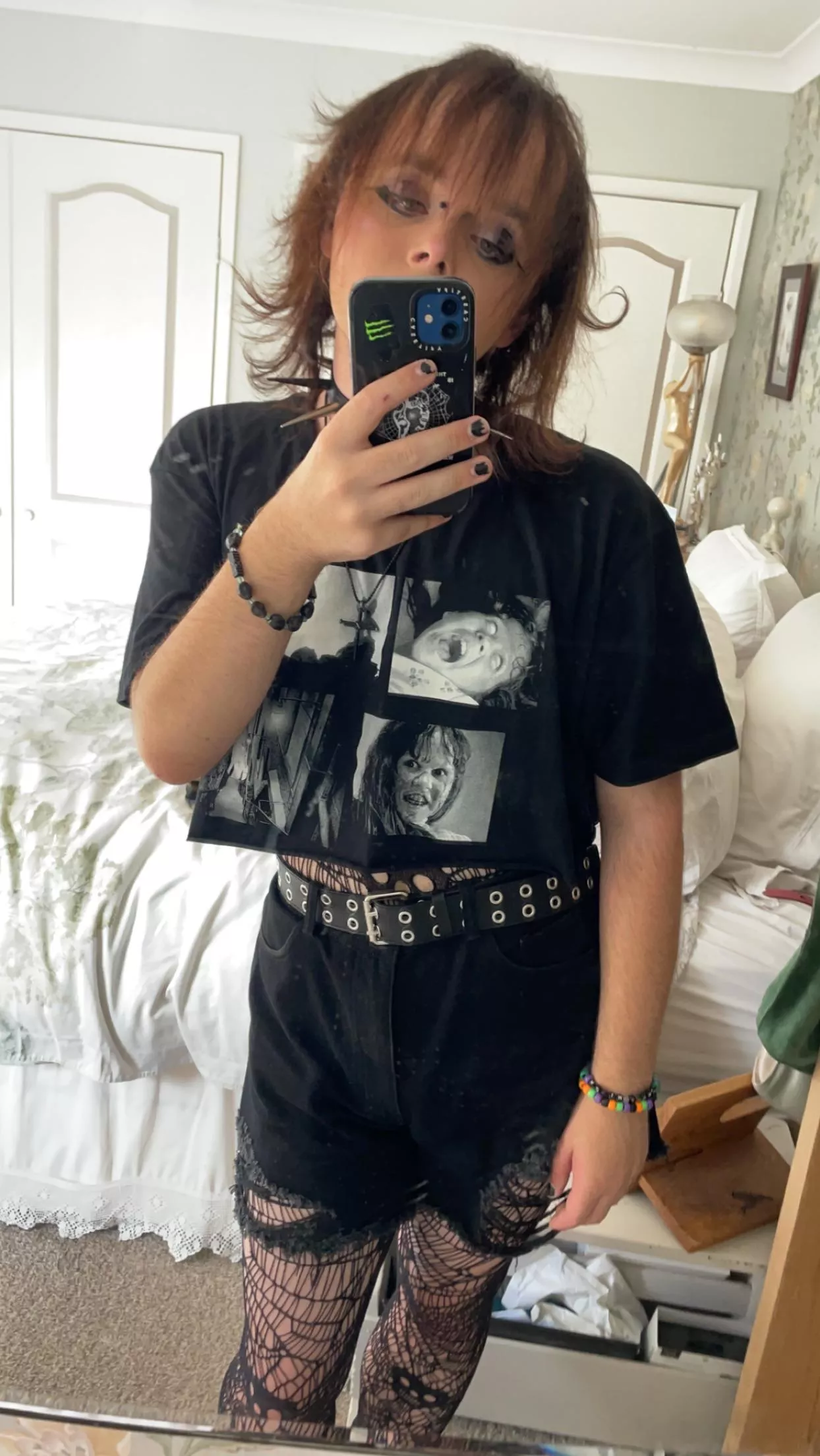 do you guys think i’m pretty? :3