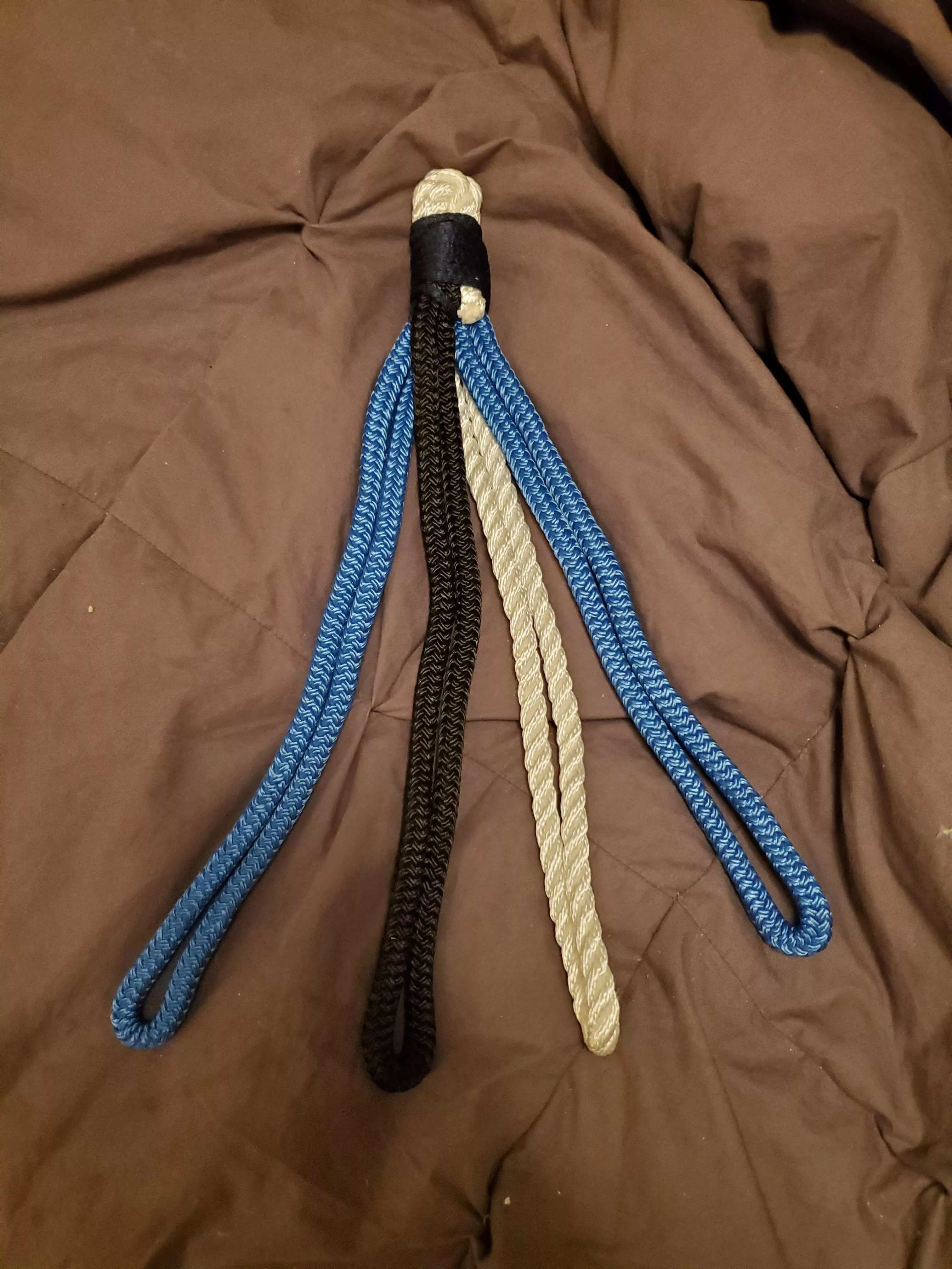 Had a few extra pieces of rope. So they got repurposed. Rope flog for the win!🤣🤣