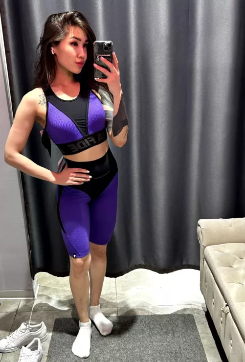 I love showing off my crop top