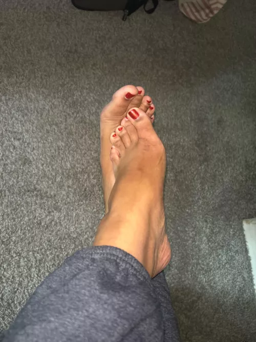 Please request my Feet 👣 ❣️