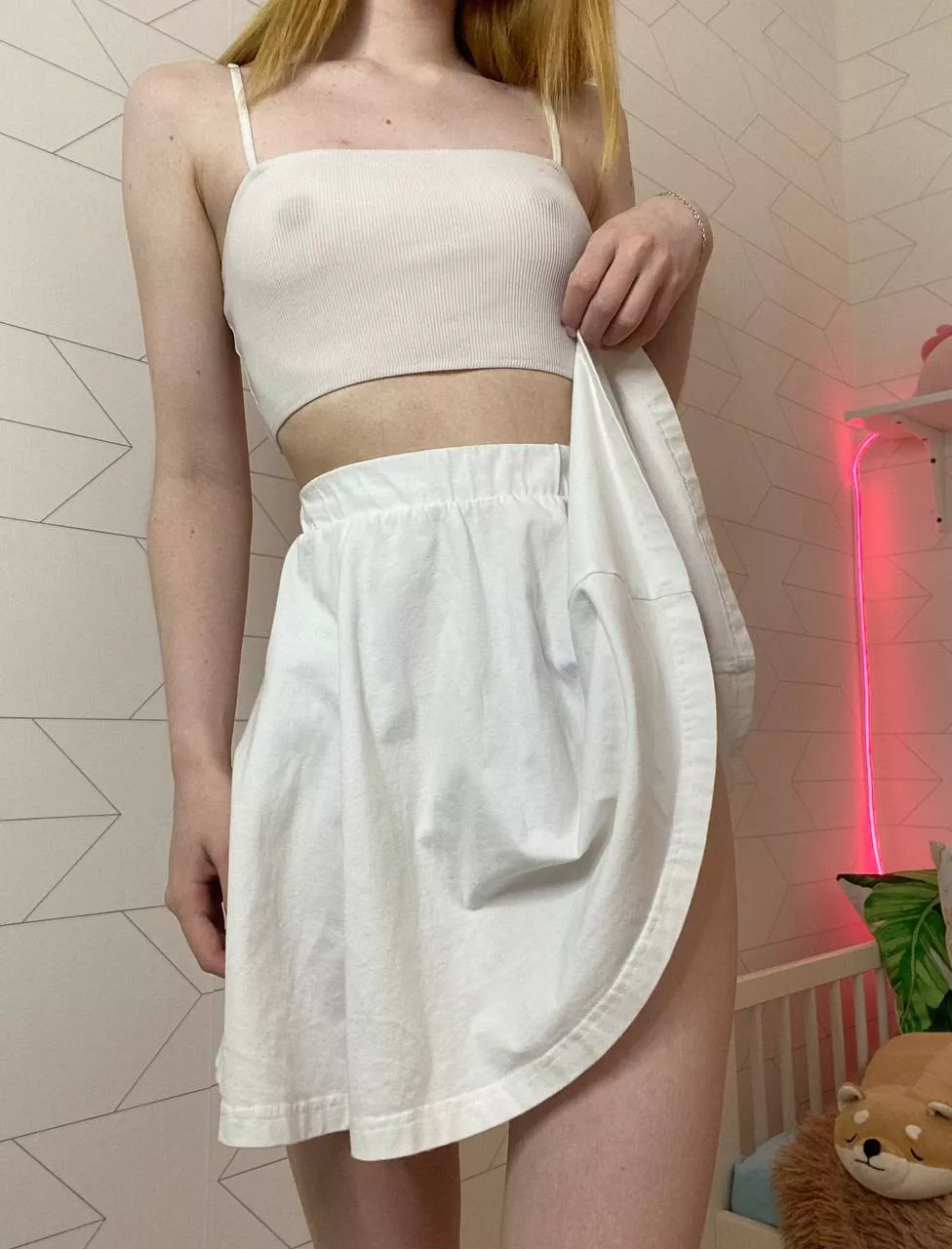 Proud member of No Bra Club 😋