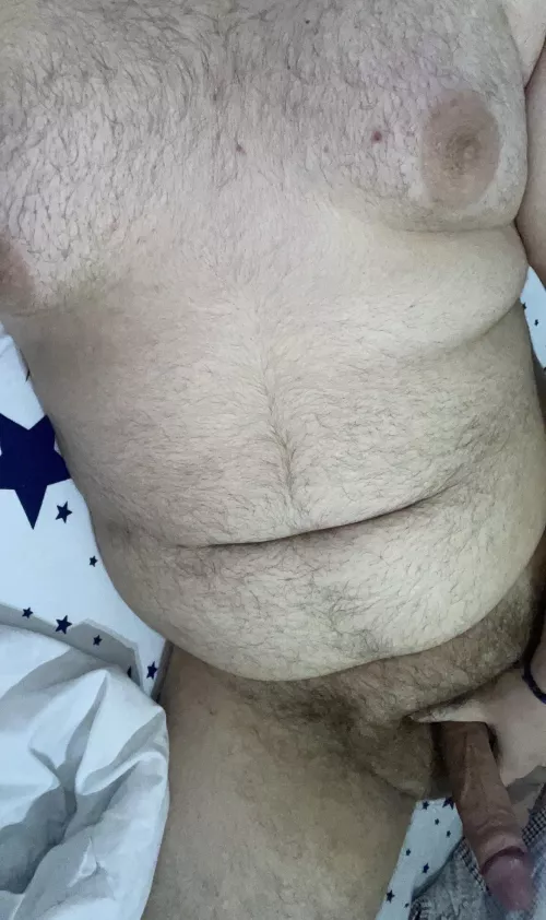 who likes big young hung burly bears? dms open