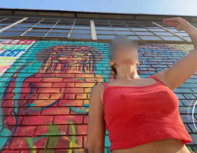 Yes, I'm art. At least, some of me is... (f45)