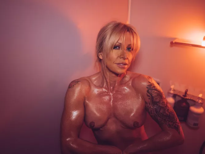 A wee chest flex for Wednesday!