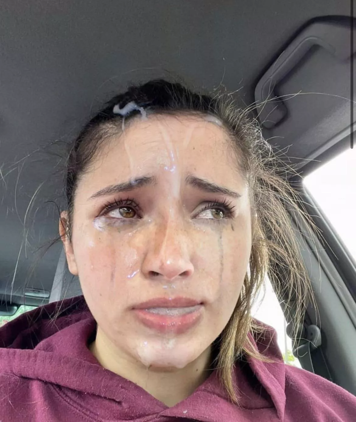 Any Idee who she is? Pls let me know