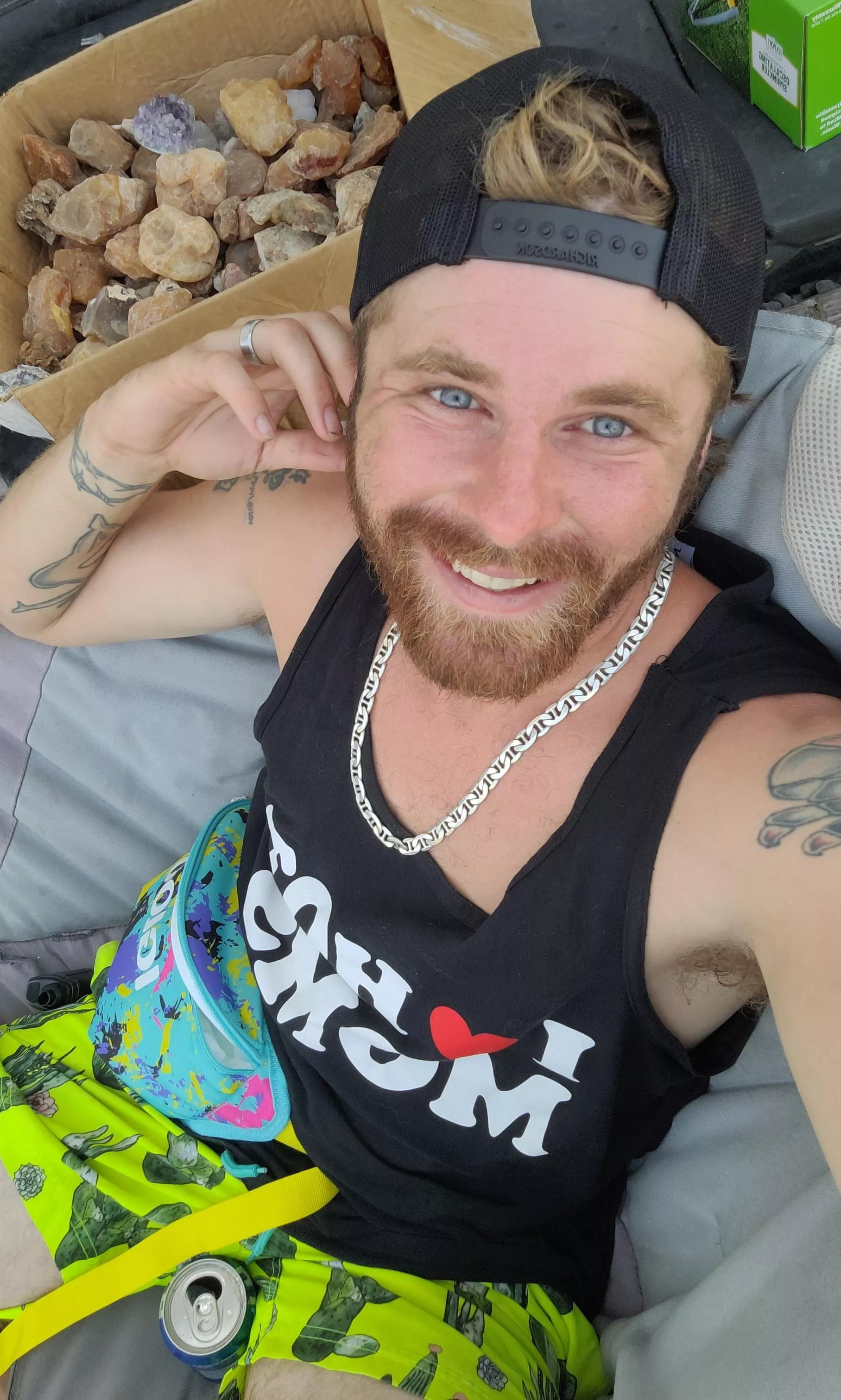 ecause who doesn't have a manny pack to carry their beer😅