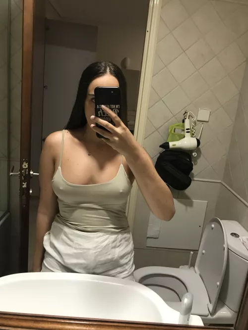 Everybody was staring at me at the mall, guess why🤷🏼‍♀️