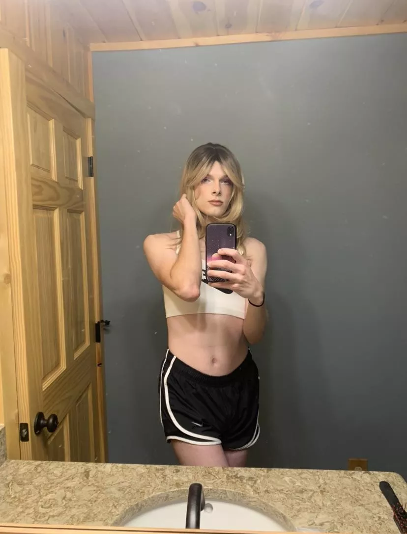 First time posting here hi everyone