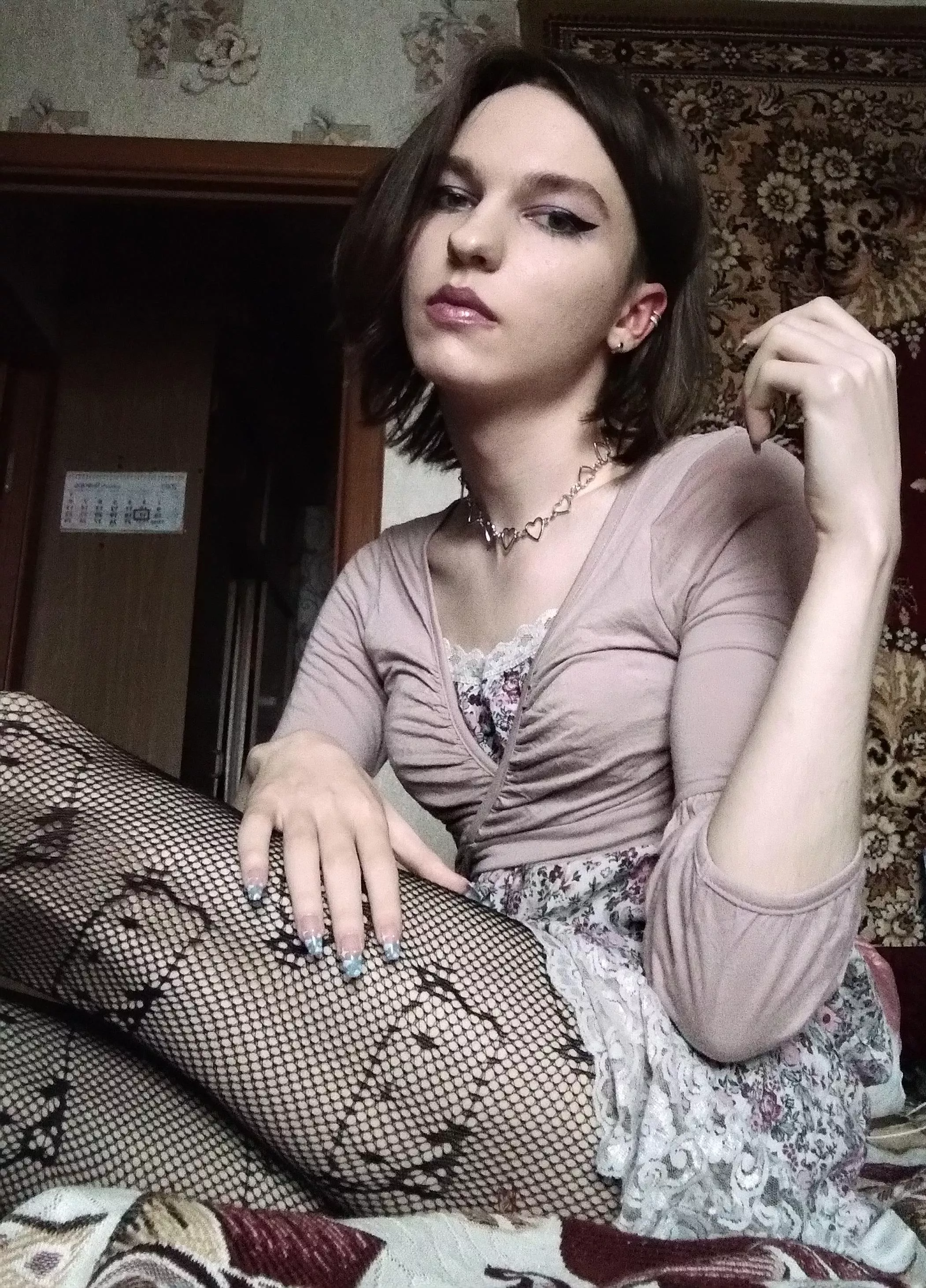 Hii (say it back 🥺)