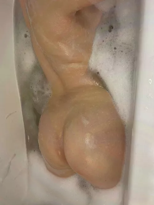 Hope you could jerk off to my perfect tan lines